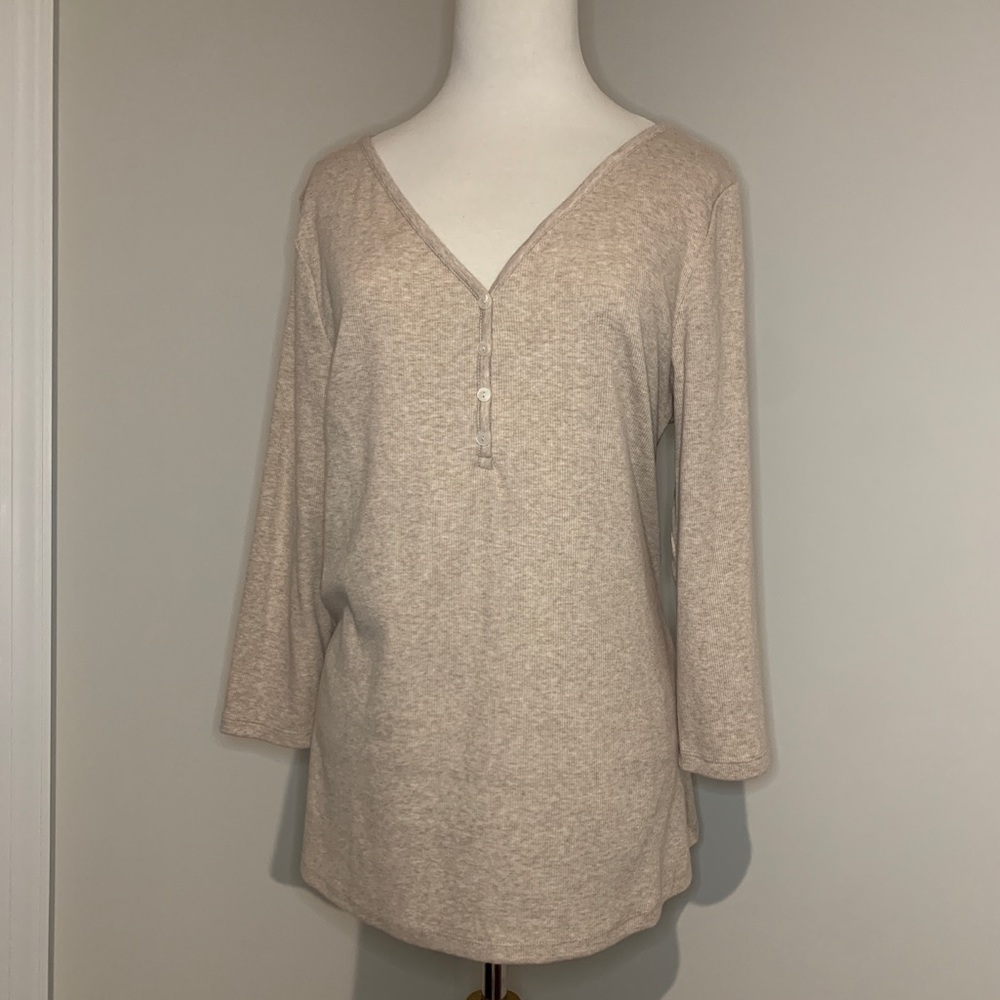 NWOT Old Navy Ribbed Half button Top